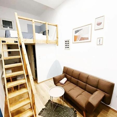 Velestinou Private Maisonette Apartment Athena Bagian luar foto