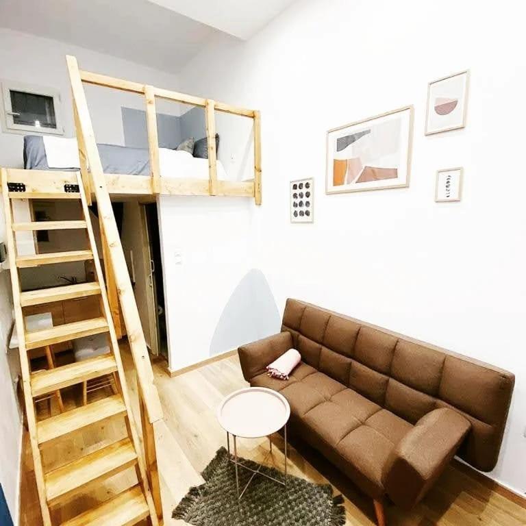 Velestinou Private Maisonette Apartment Athena Bagian luar foto