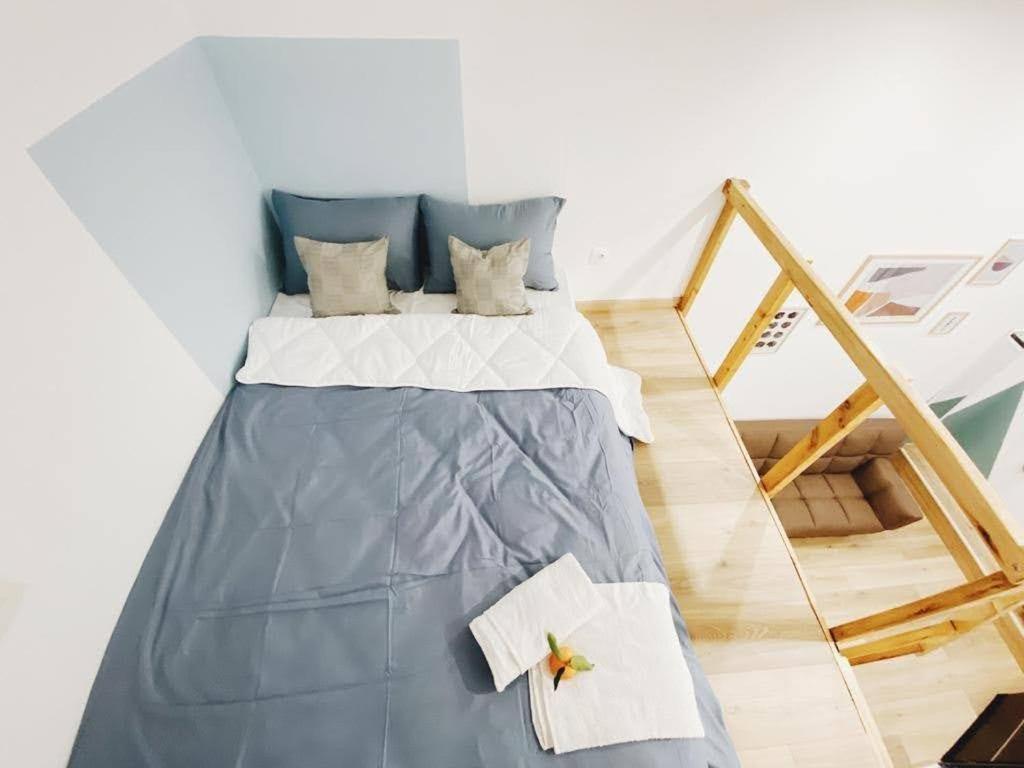 Velestinou Private Maisonette Apartment Athena Bagian luar foto
